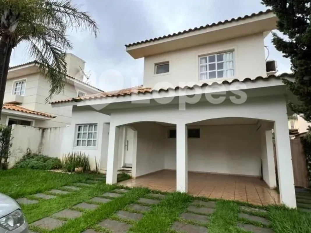 Sobrado 3 Quartos com 1 Suíte no Jardins Madri – GoiâniaExcelente sobrado locali...