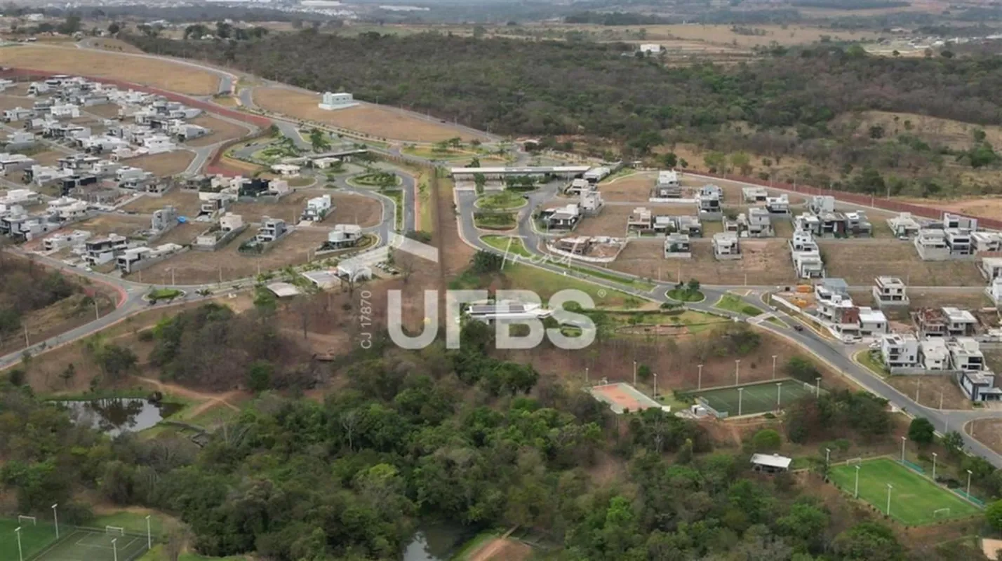 COD U-0035191 - Excelente oportunidade para construir seu projeto em um dos cond...