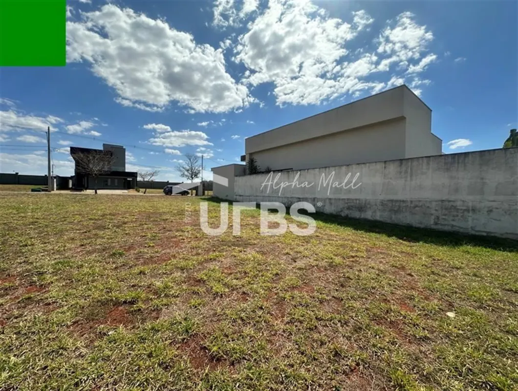 COD U-0034881 - Lote Terras Alpha 1 | 360 m²Lote com 360 m², localizado na últim...