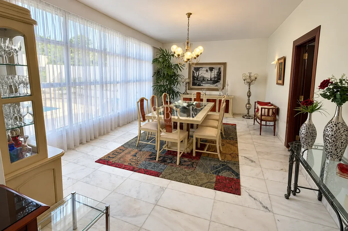 Tem casas que foram feitas para reunir família, receber amigos e criar memórias ...