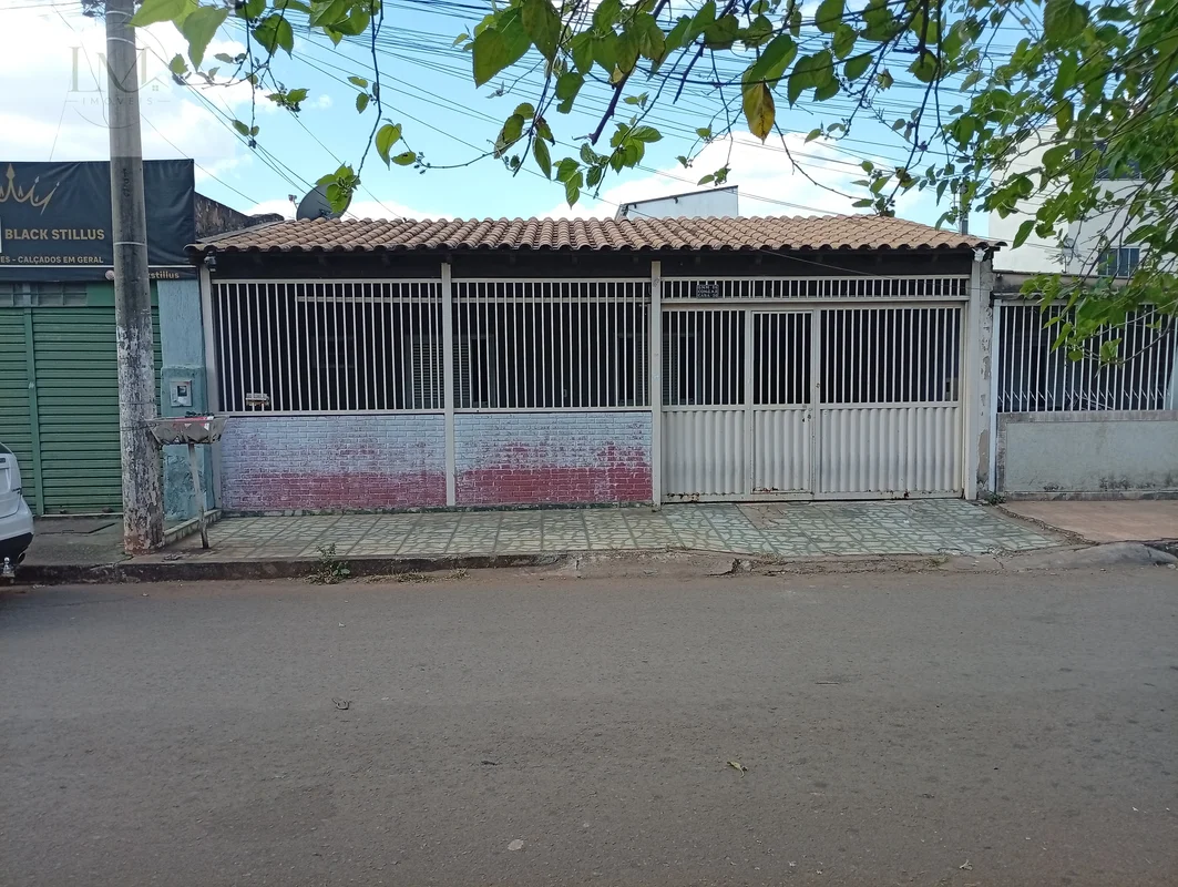 ?? CASA À VENDA – QNM 36, M NORTE? Excelente oportunidade para você que procura ...