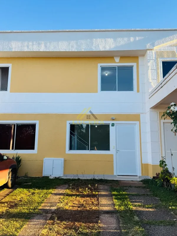 QC 14 | Próxima à guarita | 2 quartos | Quintal privativo | 2 vagas | Aceita fin...