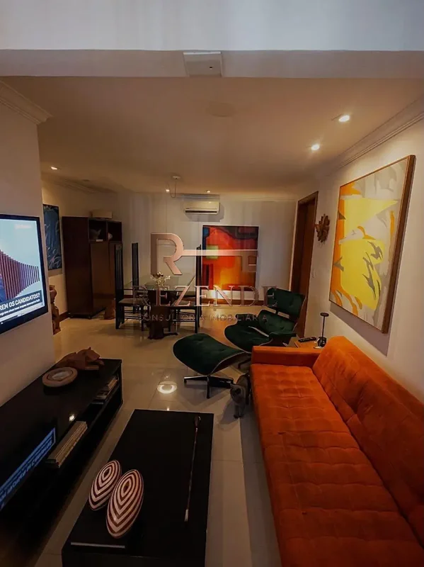 Apartamento em Águas ClarasReformado Vista livre Andar alto Quatro quartos sendo...