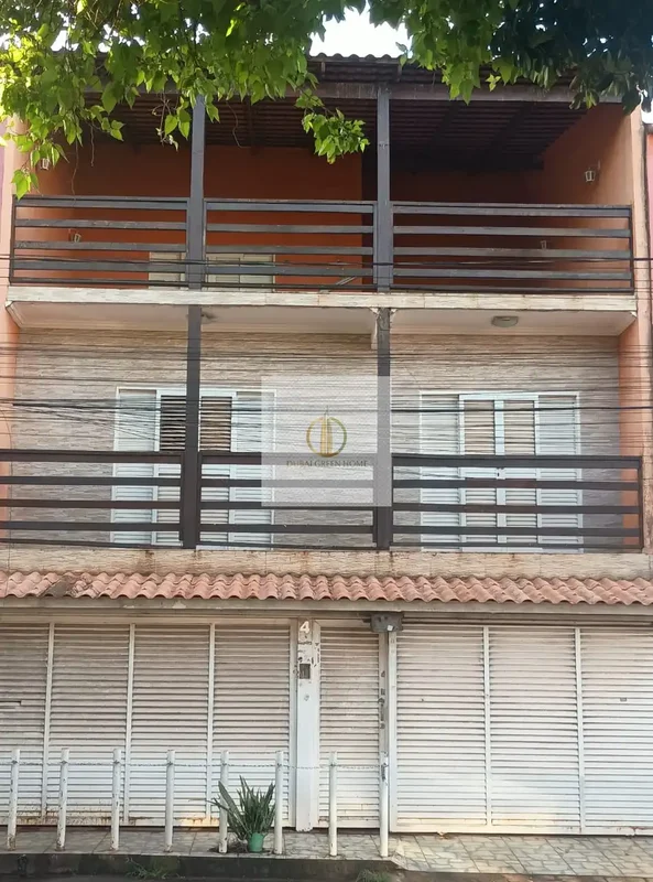 Casa sobrado na 210 Samambaia Norte, com 360 metros muito bem distribuídos, exce...