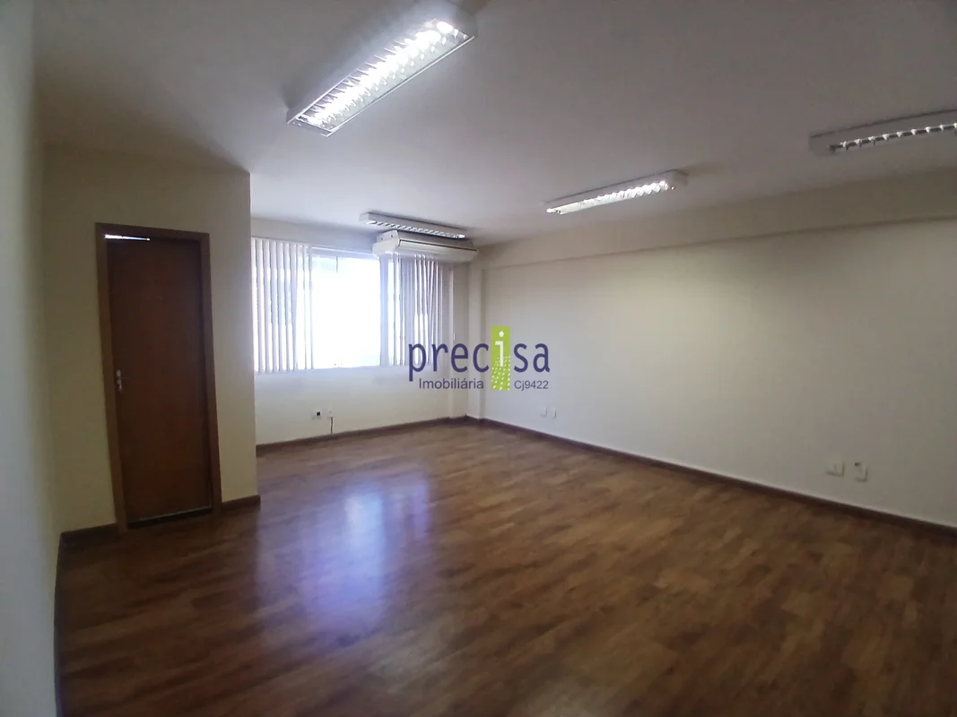 SALA PARA LOCAÇÃO NO SETOR DE INDÚSTRIAS GRÁFICAS, COM BANHEIRO, PISO VINILICO, ...