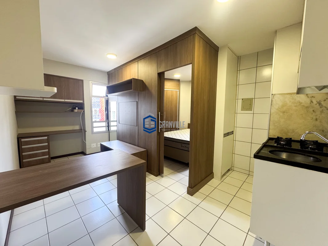 Granville Negócios Imobiliários Aluga:Excelente kitnet andar alto, medindo 24,62...