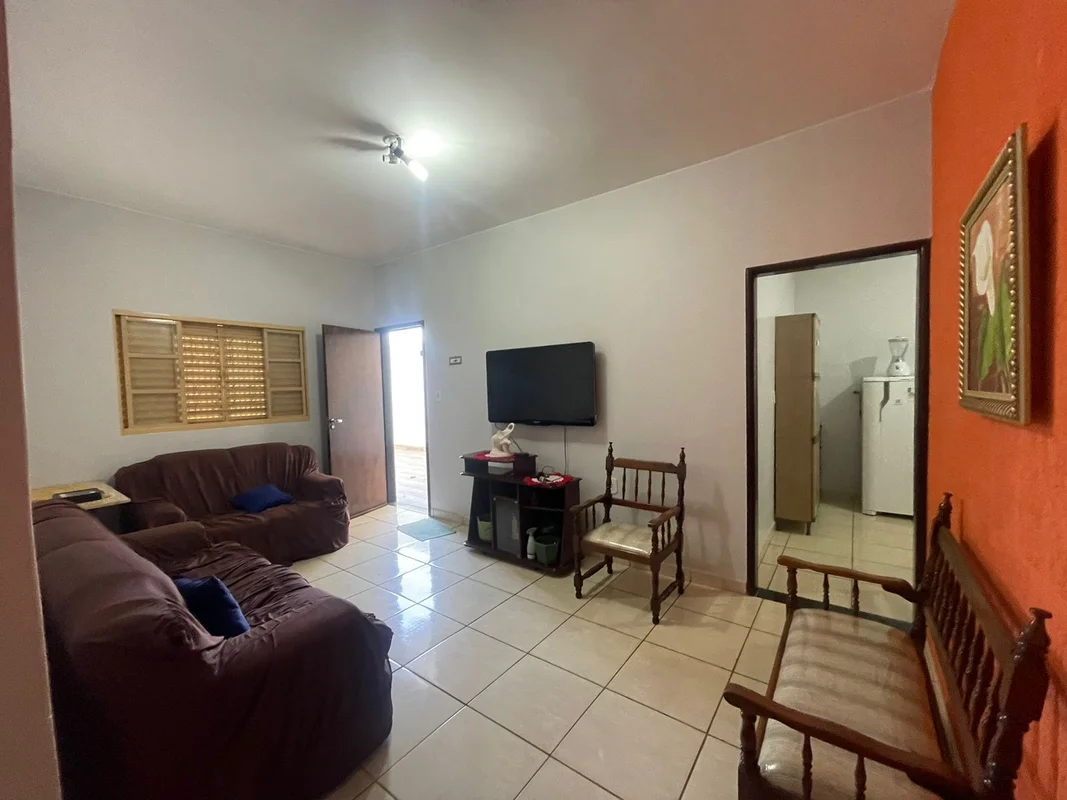 •? SÃO DUAS ?LINDAS CASAS NO MESMO LOTE, DE 3/4 - 02 SUITES 256 M2 DE ÁREA PRIVA...