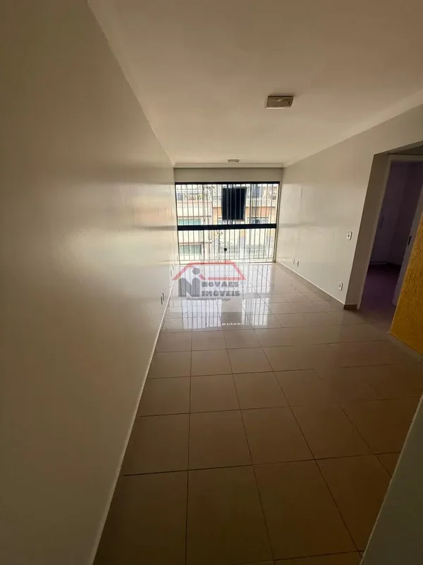 ÓTIMO APARTAMENTO, composto de:02 quartos (sendo 1 quarto c/ armário) + DCE (dep...