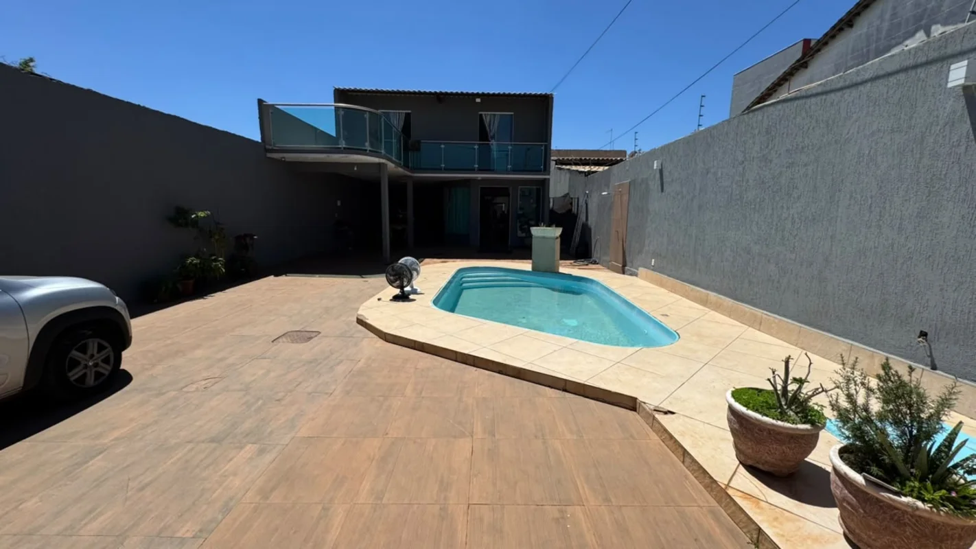 Casa á Venda em Taguatinga Sul - QSC 19 - SETOR PRIMAVERAAmplo espaço, lazer com...