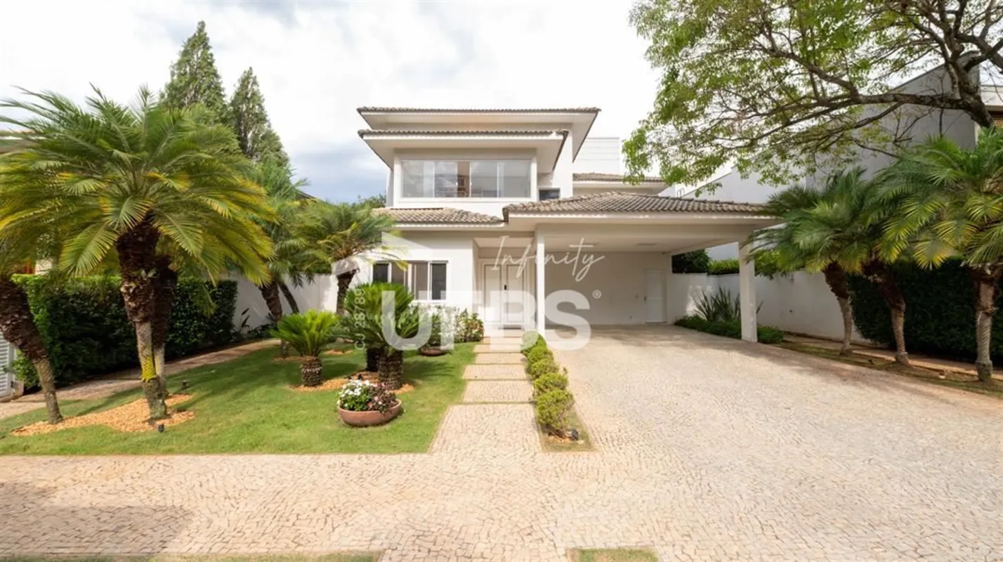 COD U-0027795 - Sobrado exclusivo no Alphaville Cruzeiro do Sul, em Goi-nia, com...