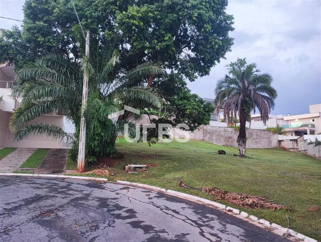 COD U-0027013 - Oportunidade -nica no Condom-nio do Lago: Seu Terreno Residencia...