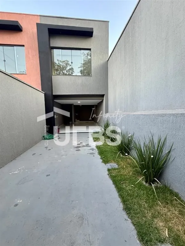 COD U-0028144 - Casa - venda no Setor Alto do Vale - 2 quartos (1 su-te) - 2 vag...