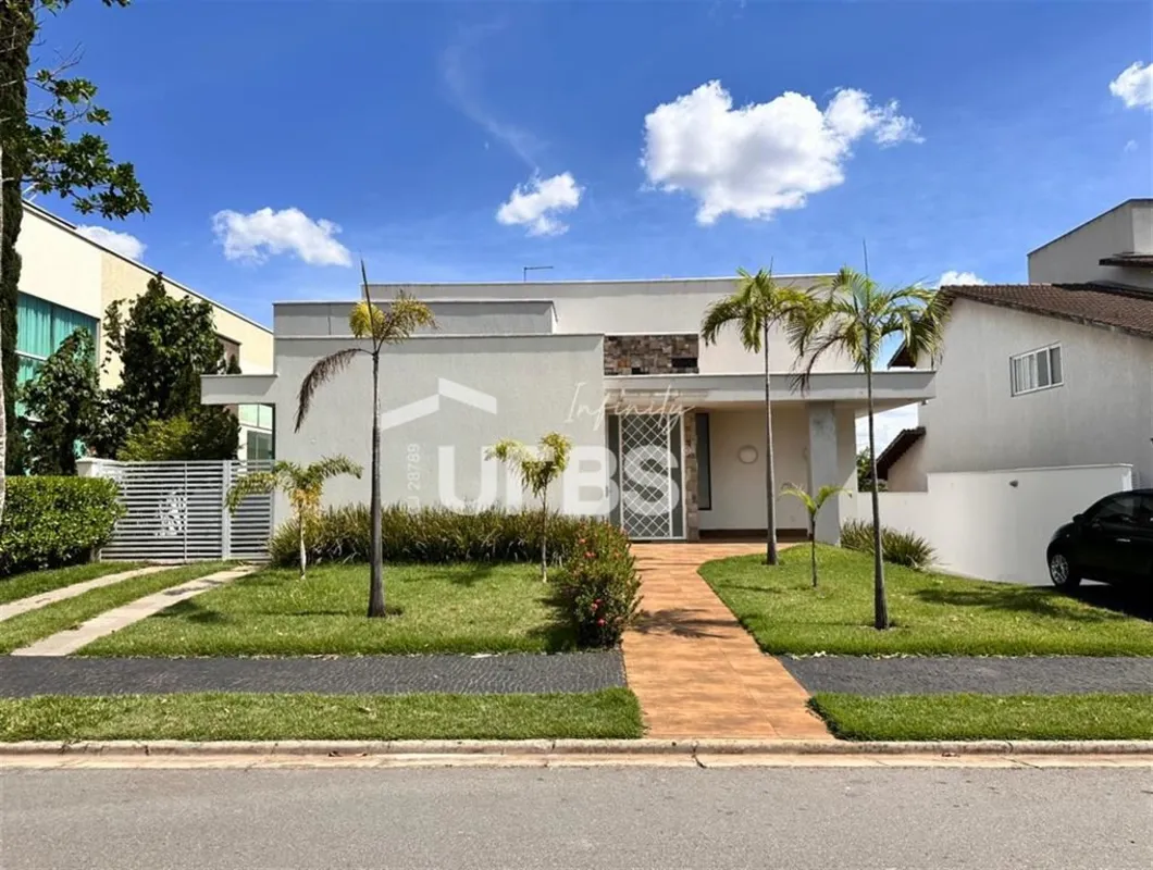 COD U-0027407 - Casa t-rrea no Alphaville Araguaia, com 540 m- de terreno e 308 ...