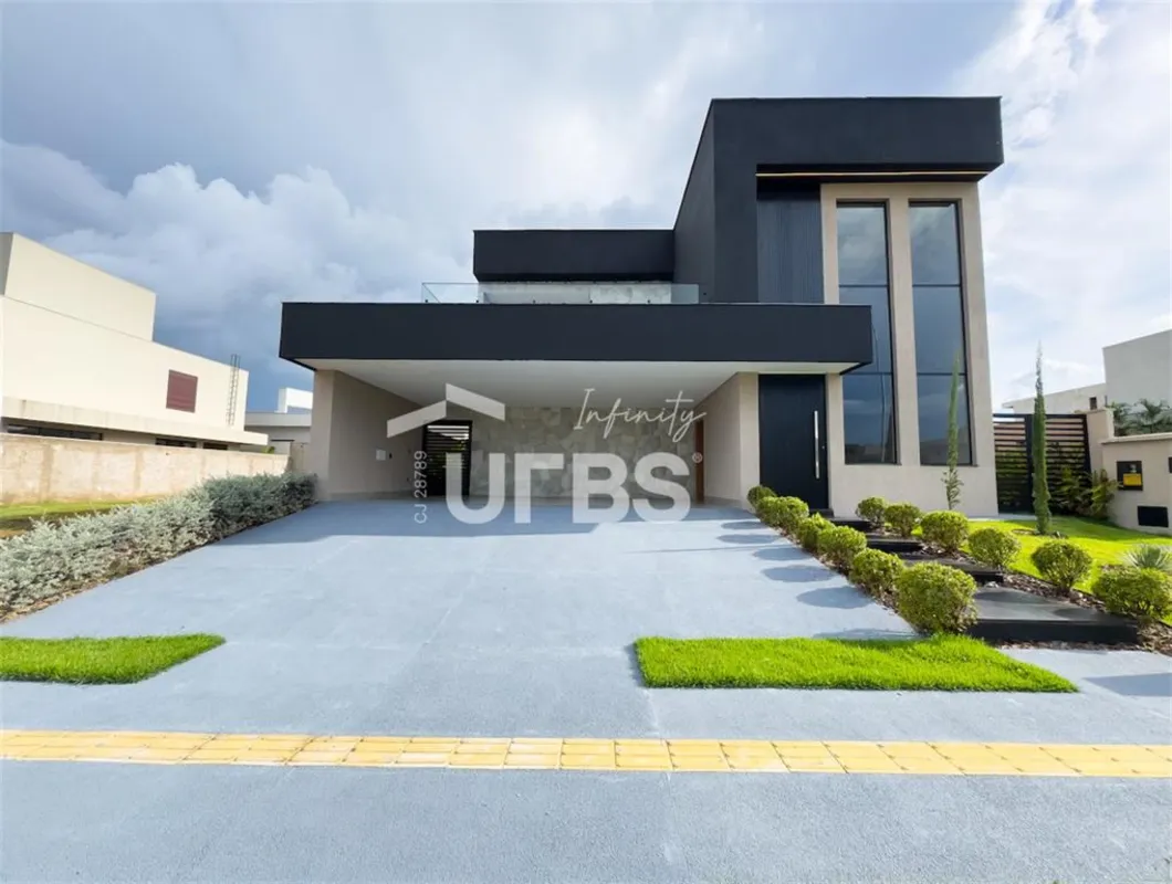 COD U-0029622 - Sobrado de 283 metros /Lote 405 metros / 3 Suites e uma master c...