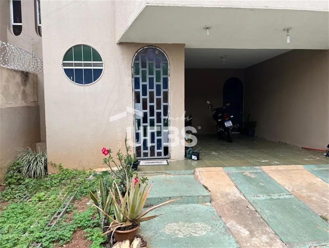 COD U-0029965 - Sobrado Residencial, com grande potencial comercial.Sobrado Resi...