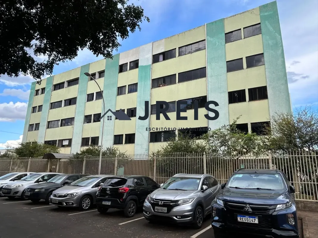 JREIS ESCRITÓRIO IMOBILIÁRIOApartamento de 3 quartos, sendo 1 suíte, com excelen...