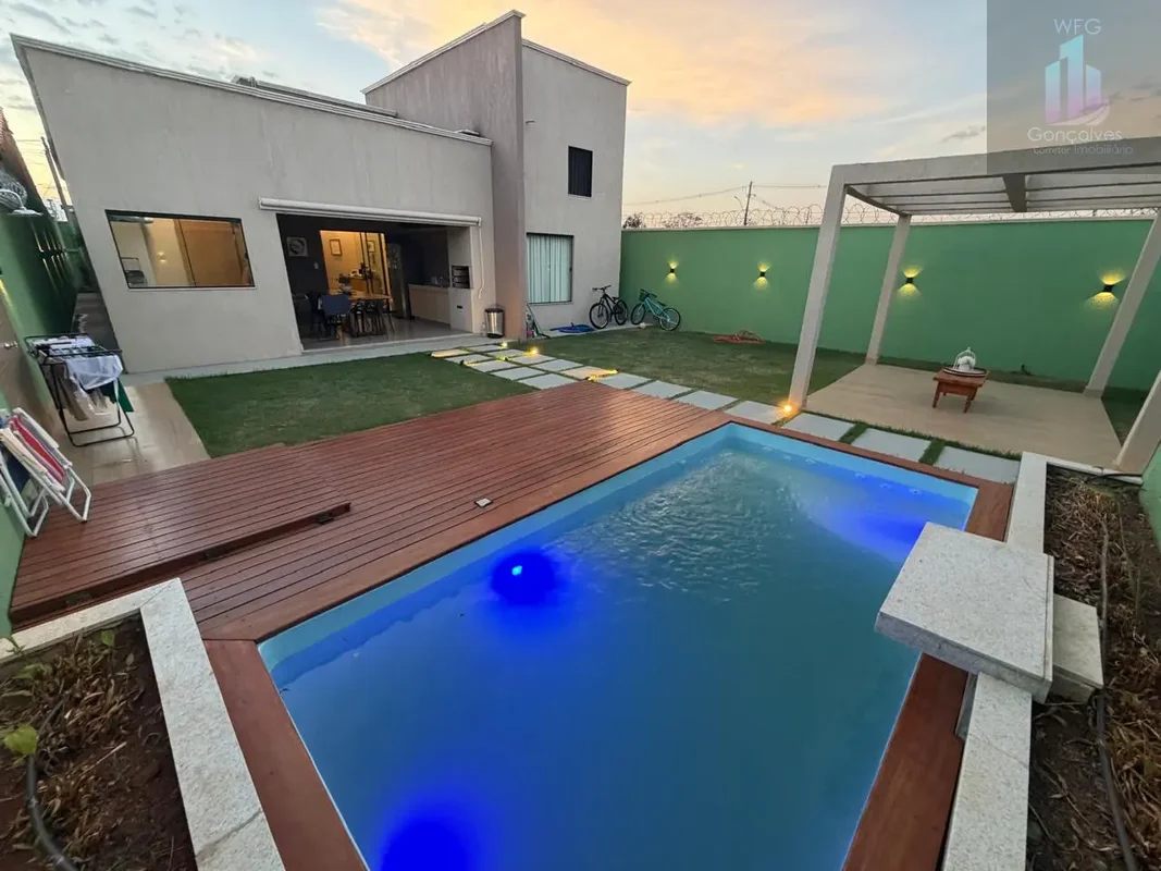 CASA TÉRREA DE ALTO PADRÃO À VENDA EM ARAGOIÂNIA! Setor Jardim das Flores – Cent...