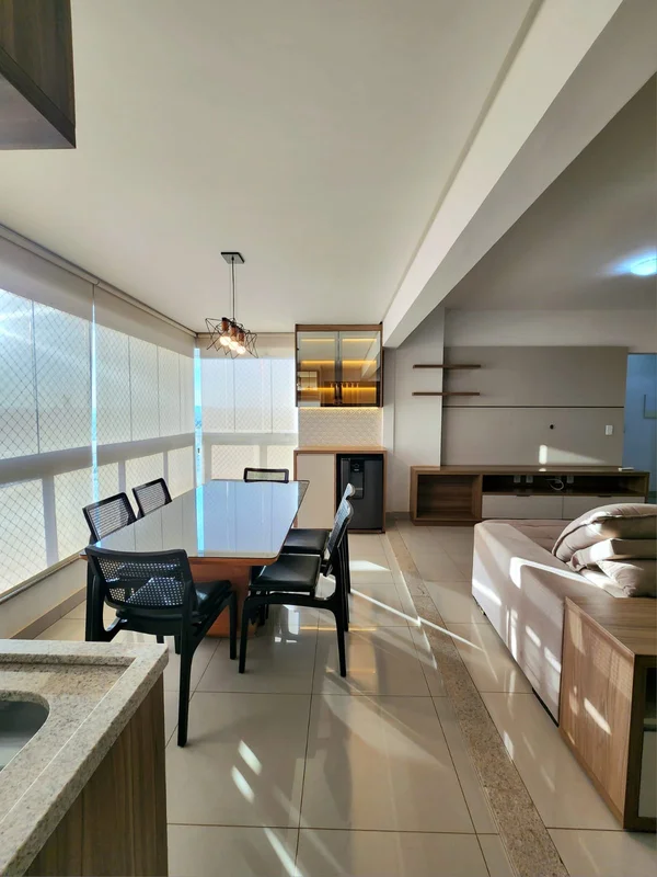 Apartamento Mobiliado com 113m² de área privativa, 3 suítes + lavabo, sala 2 amb...