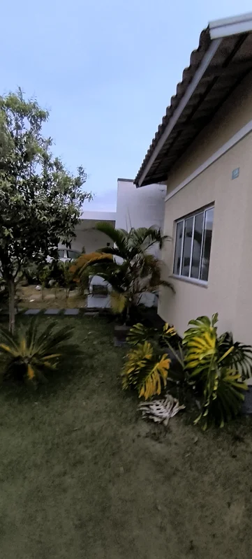 casa 3 quartos, 1 suite, 1 banheiro, cozinha americana, area gourmet.casa corred...