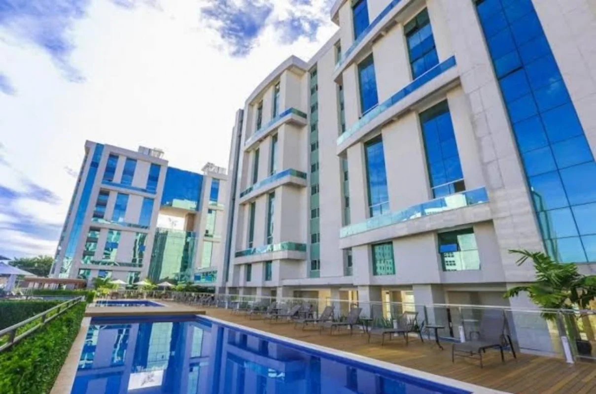 APARTAMENTO DUPLEX REFORMADO - MOBILIADO - PARK SUL - NASCENTE - ANDAR ALTO - VI...