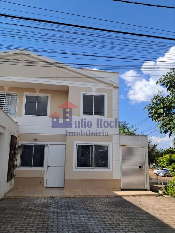 JULIO ROCHA IMOBILIÁRIA VENDE!ÓTIMA CASA DE ESQUINA TODA REFORMADA!EXCELENTE CAS...