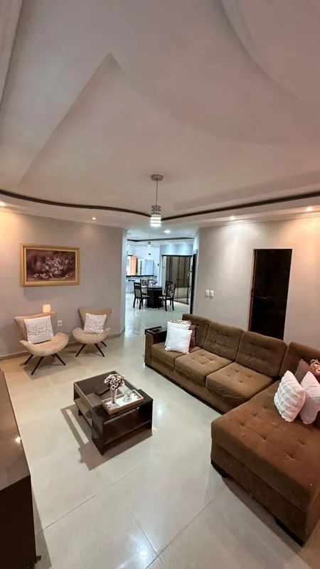 CASA À VENDA NO SETOR CANADÁREGIÃO ELDORADO E MOINHO DOS VENTOSLocalização privi...