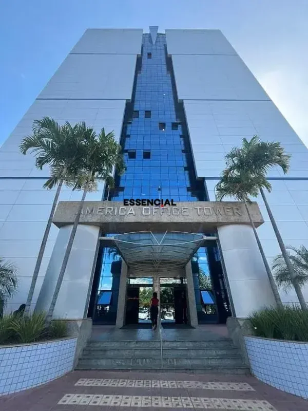 OPORTUNIDADE IMPERDÍVEL — Conjunto Comercial em Localização Privilegiada no Cent...