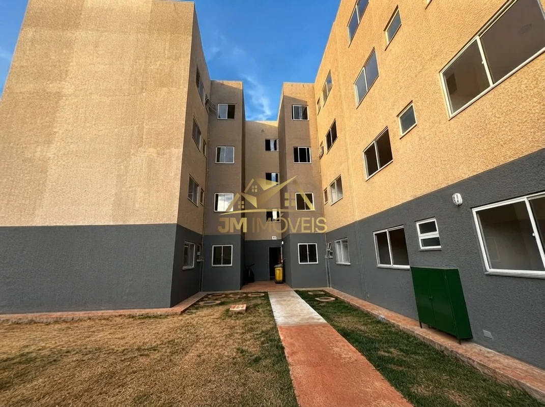 Apartamento Térreo com 3 Quartos e Área de LazerExcelente apartamento térreo, id...