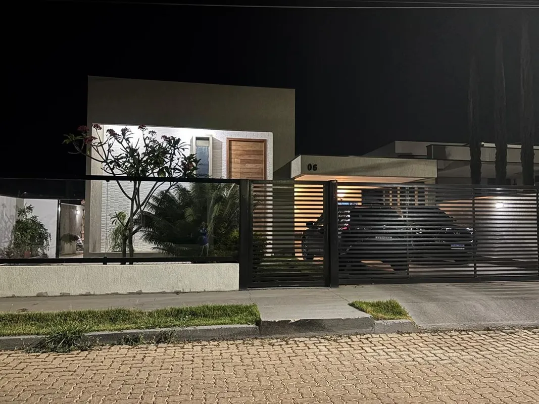 Imobiliária Solino vende casa de alto padrão no condomínio alto da boa vista! Ca...