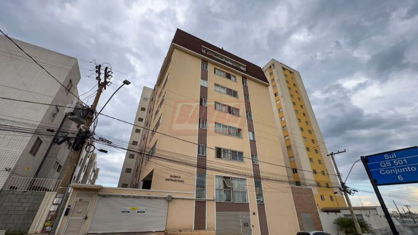 1. Resumo3 (três) quartos | 1 (uma) suíte | Sala | Cozinha | Banheiro social | P...
