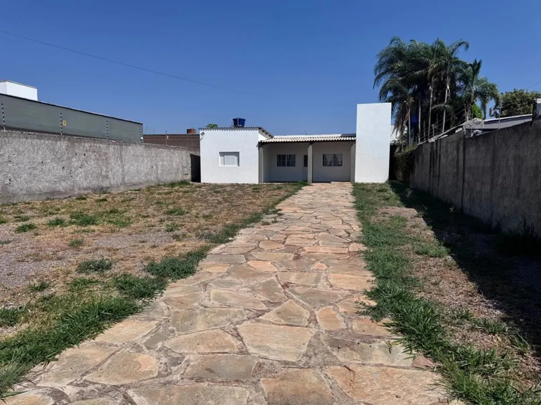 VILLA153947 - Última atualização: 27/10/26 23:31ALEXI IMOBILIÁRIA VENDE Casa tér...