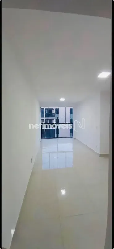 Apartamento à venda - Nascente - Desocupado - Andar alto - Vista livre - QI 23 G...