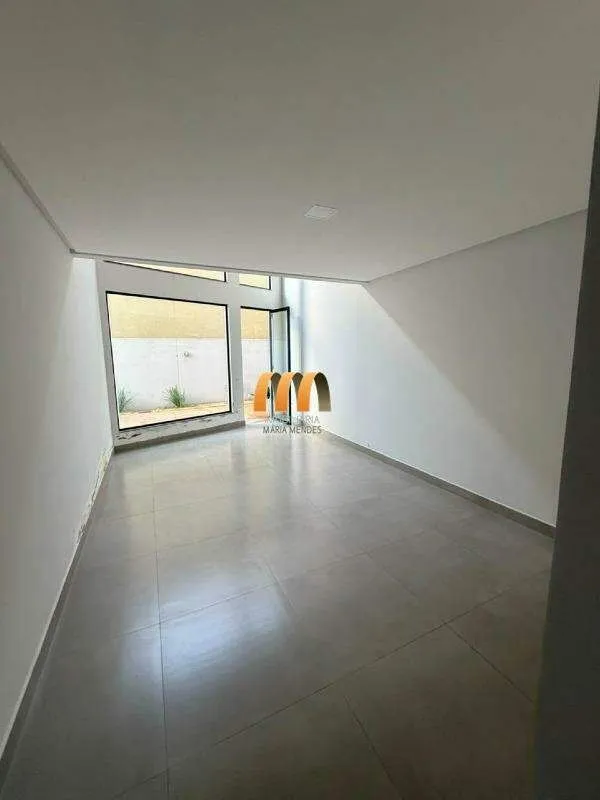 Sala térreo com 33,83 com mezanino de 23,60Sendo total de 57,43m² 17/09/26