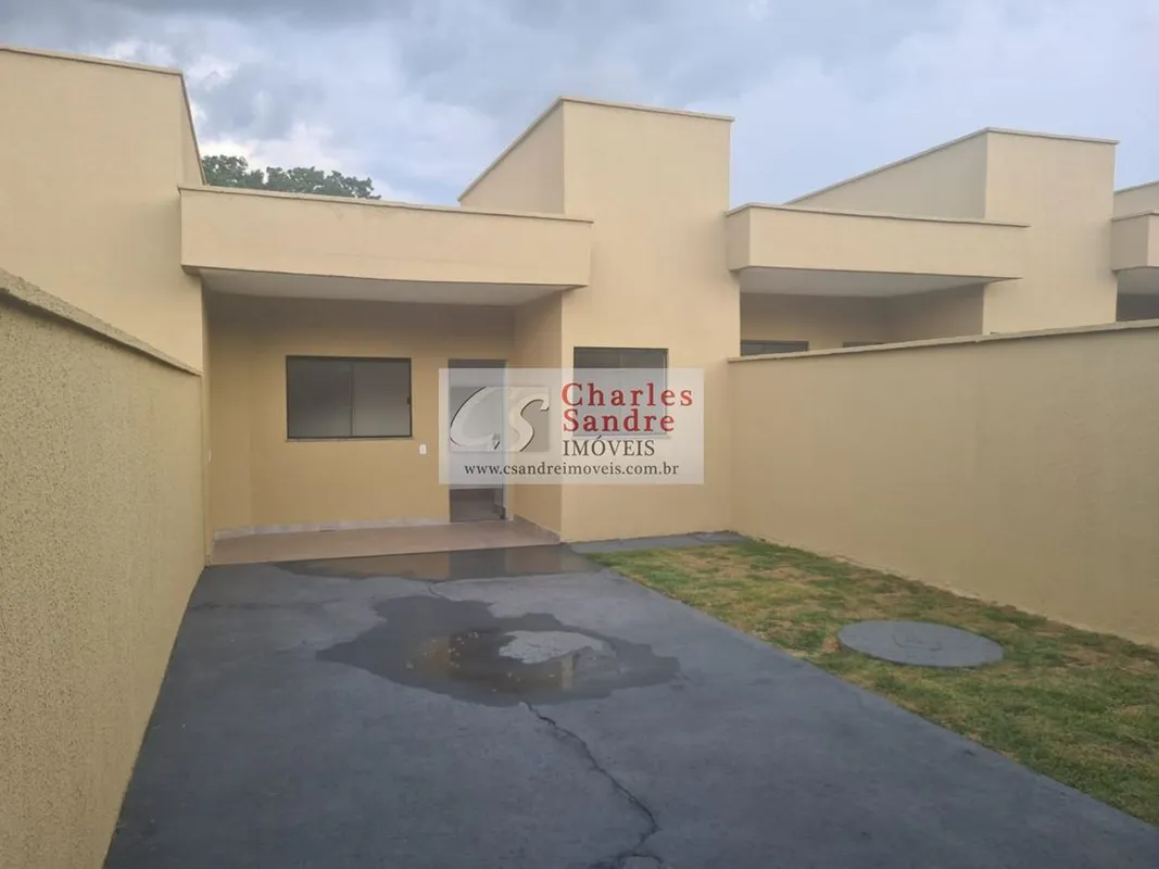 CASA SETOR AEROPORTO SUL Aparecida de Goiânia - GO Av. 4 Avenida Próx. GO-040 70...