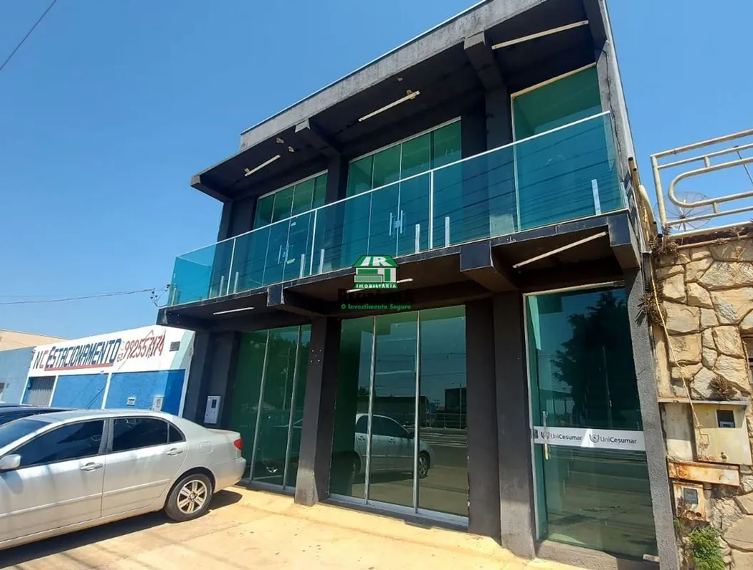 Localização única na Av Brasil Norte. Salão comercial com 85 m². Banheiro mascul...