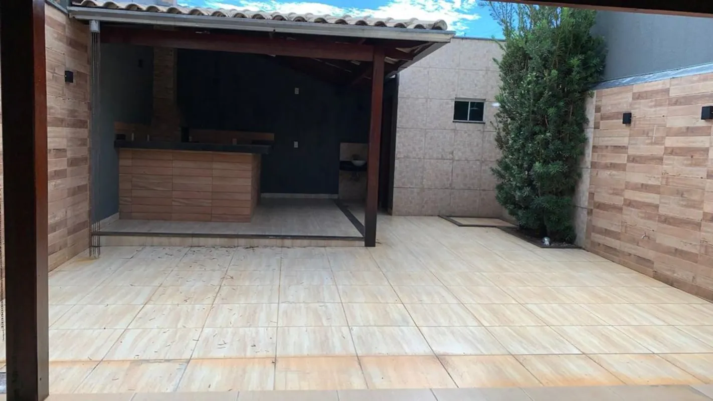 SOBRADO À VENDA | SETOR JARDIM BELA VISTAR$ 900.000? ÁREAS Área total do terreno...