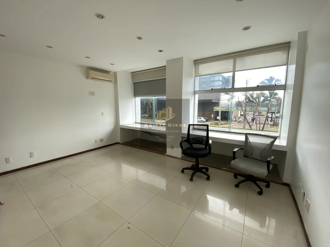 VENDA - SALA COMERCIAL – SETOR CLÍNICO NORTE - EDIFÍCIO MULTICLÍNICAS Área: 40 m...