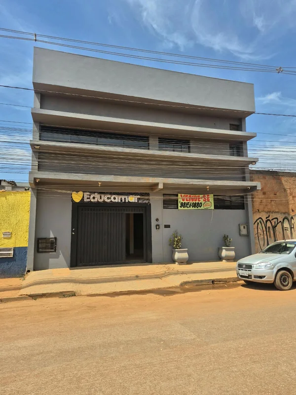 SOBRADO NA ESTRUTURAL – 480m² DE ÁREA CONSTRUÍDAPrédio ideal pra creche, projeto...