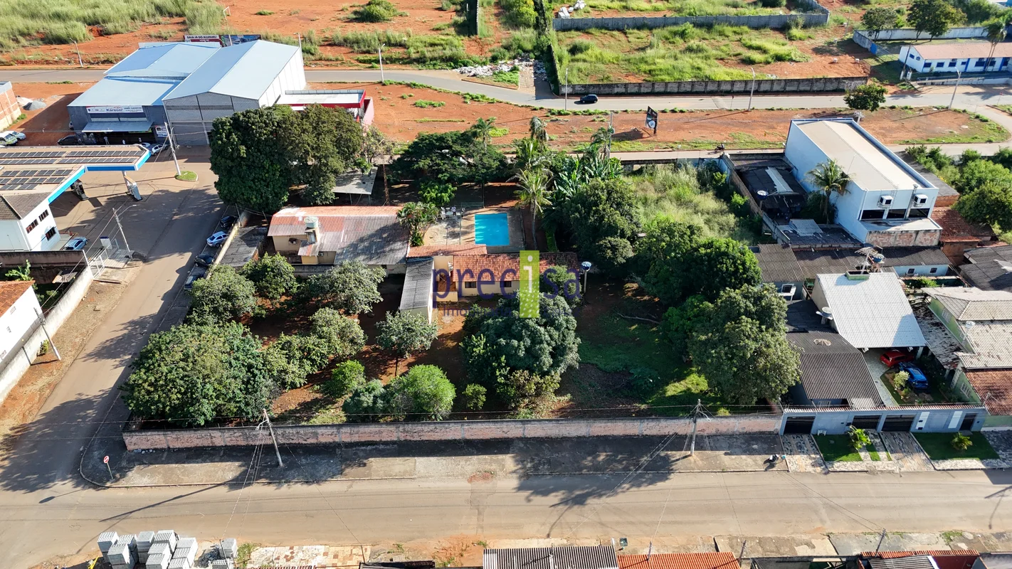 Chácara no centro de Valparaiso, no bairro Morada Nobre, de esquina, composto de...
