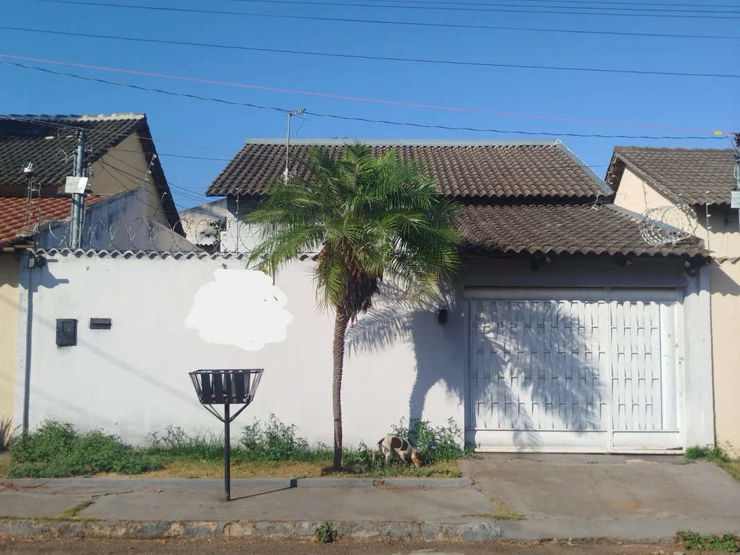 Casa á venda com 2 quartos, banheiro social, sala, cozinha americana, área de se...