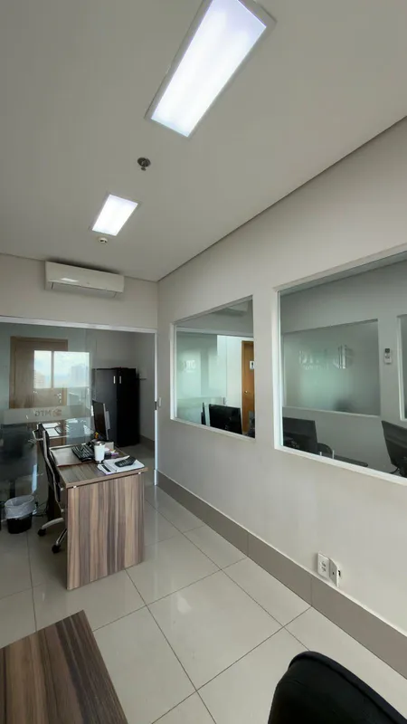 3 salas somando 111 m2Sala para reuniãoBanheiros masculino e femininoCozinha com...