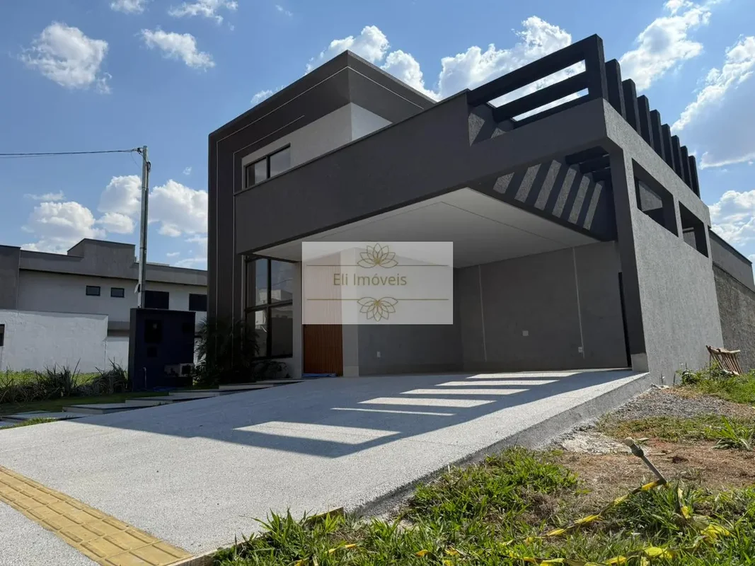Linda e NUNCA HABITADA Casa Terrea nos JARDINS CAPRICASA EM CONDOMÍNIO JARDINS C...