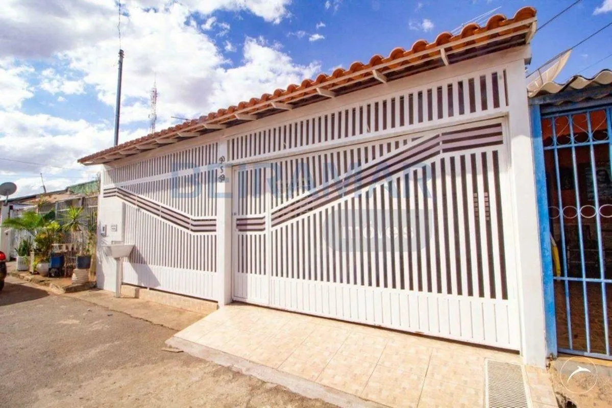 Com ambientes bem distribuídos e uma configuração pensada para oferecer conforto...