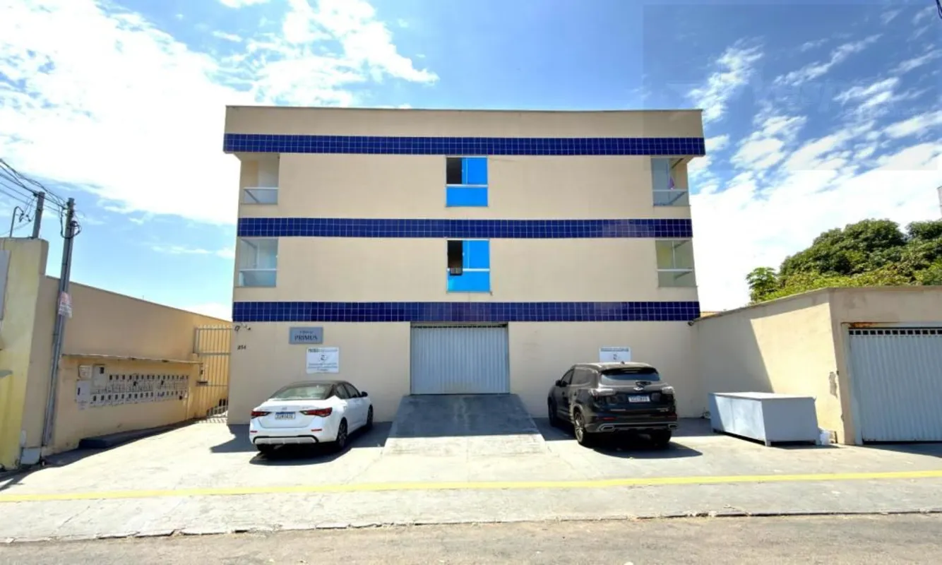 Apartamento 01 quarto, sala, cozinha americana com armários, área de serviço, cô...