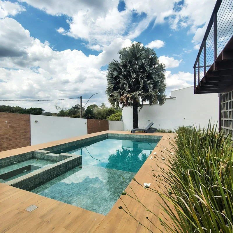 Casa de Alto Padrão para Aluguel no Condomínio Quintas do SolDescubra o privilég...