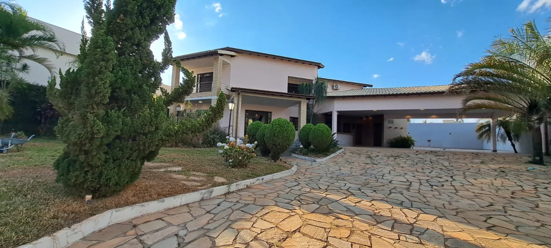 CASA DE ALTO PADRÃO À VENDA | VICENTE PIRES – DFEspaço, conforto e lazer em uma ...