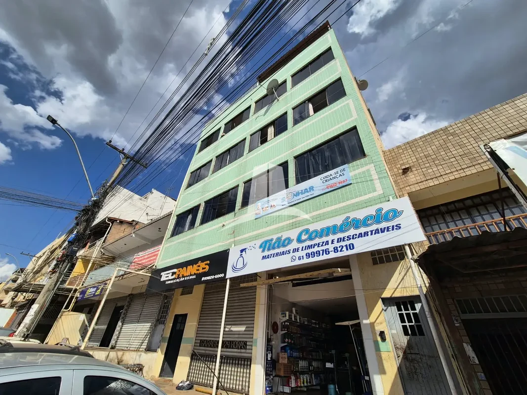 LOCAÇÃO | 02 QUARTOS | 2º ANDAR | QE 40 - GUARÁ II | FUNDOSEstá em busca de um b...