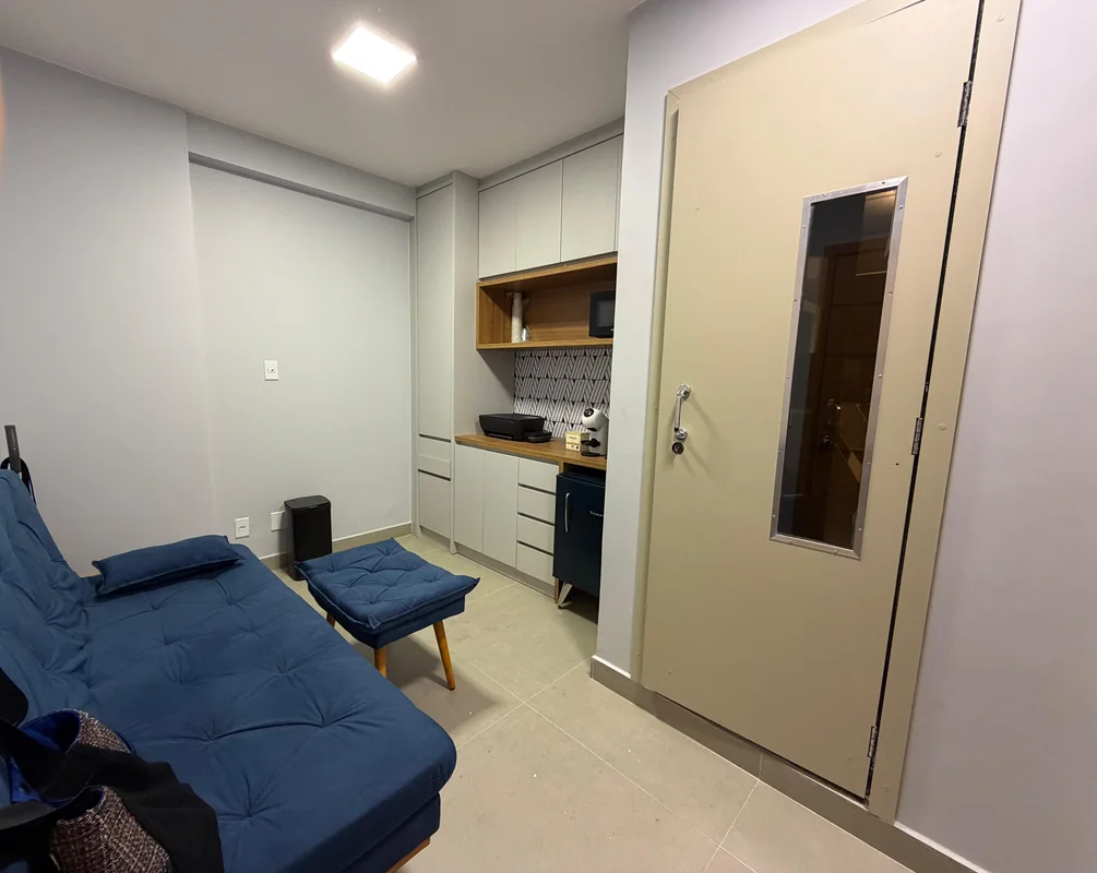 PREÇO IMBATÍVEL!R$220milSala comercial em Águas Claras.30m', reformada, pode ser...