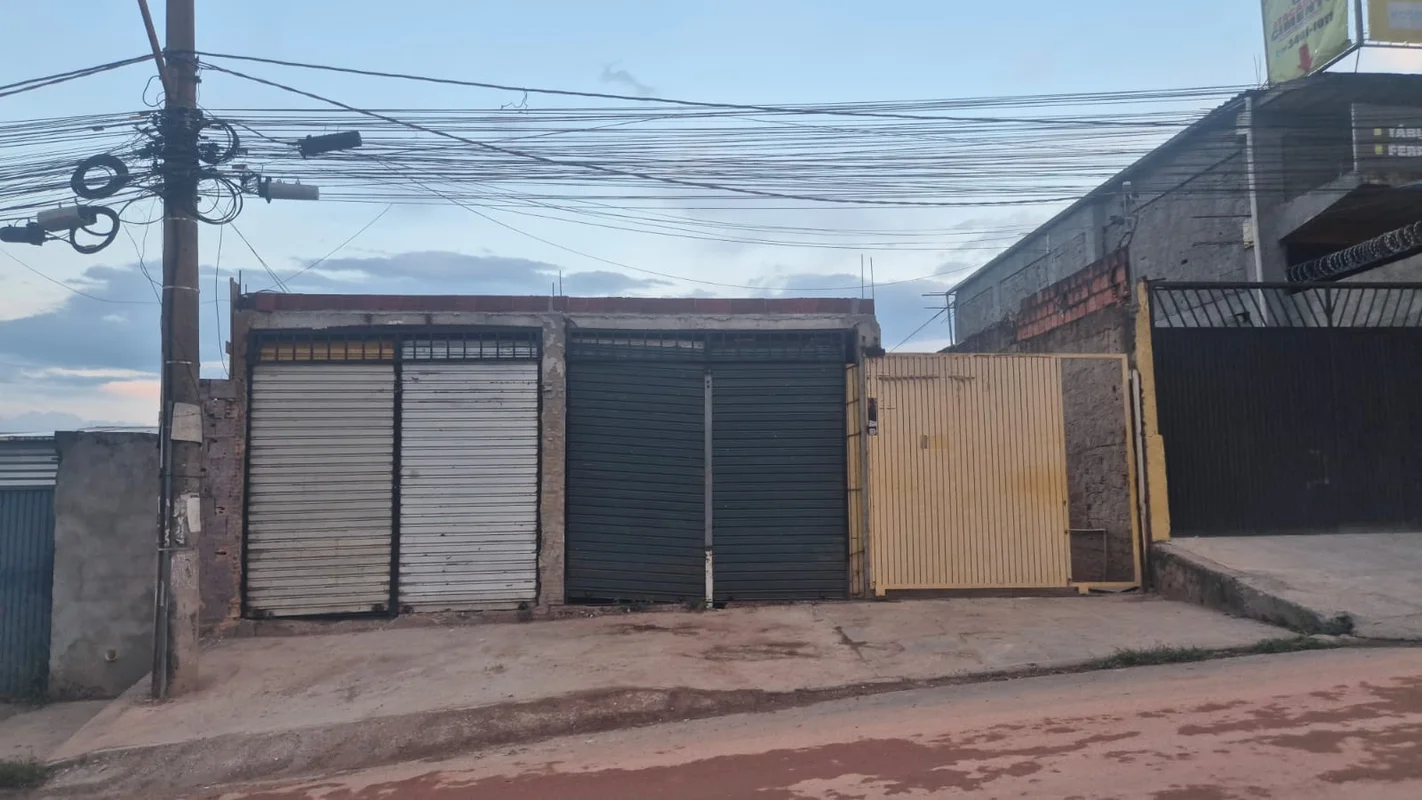 Lote comercial de 550m² à venda na SHA Conjunto 5, Chácara 19, no bairro Arnique...