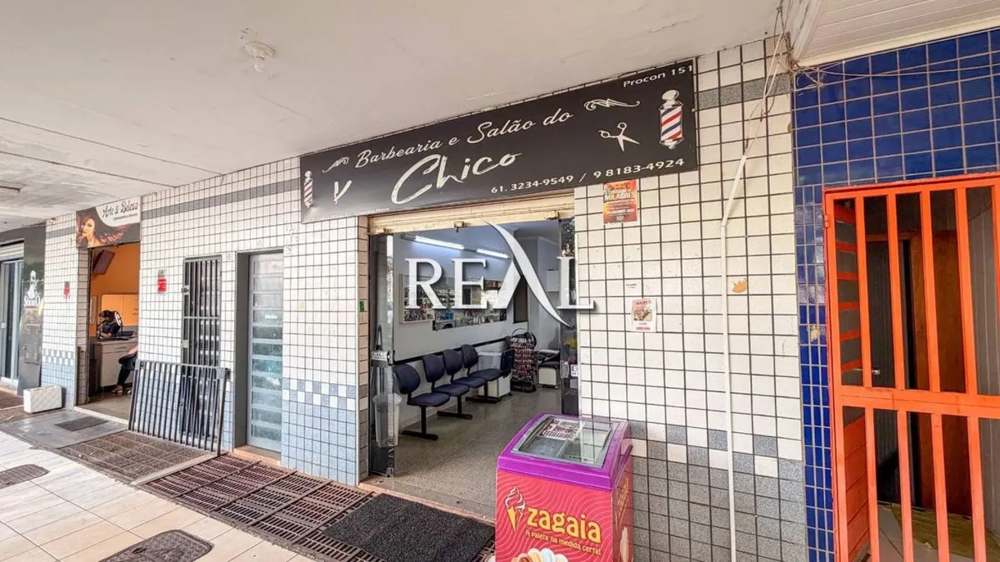 A Imobiliária Real apresenta esta excelente loja à venda no Cruzeiro Novo, Brasí...